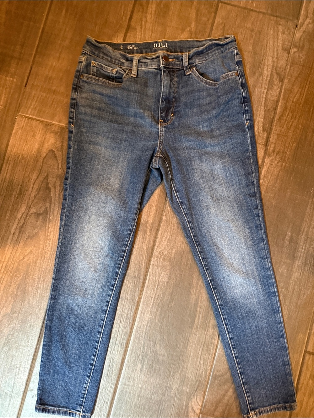 Anna Dark Blue Skinny Jeans with Subtle Fade
